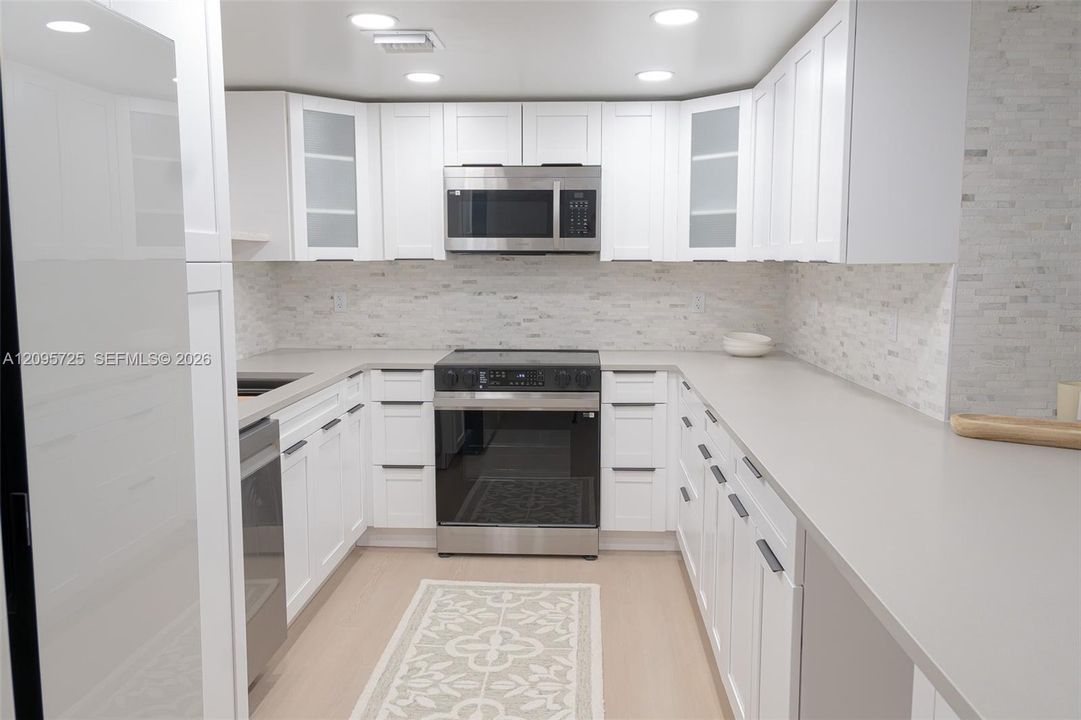 For Rent: $4,000 (3 beds, 2 baths, 1716 Square Feet)