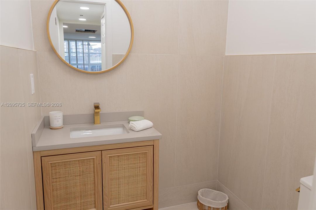 For Rent: $4,000 (3 beds, 2 baths, 1716 Square Feet)