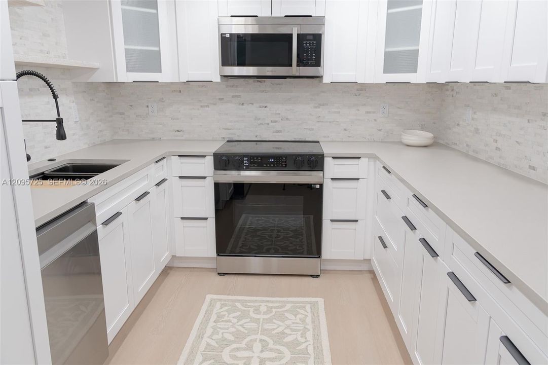 For Rent: $4,000 (3 beds, 2 baths, 1716 Square Feet)