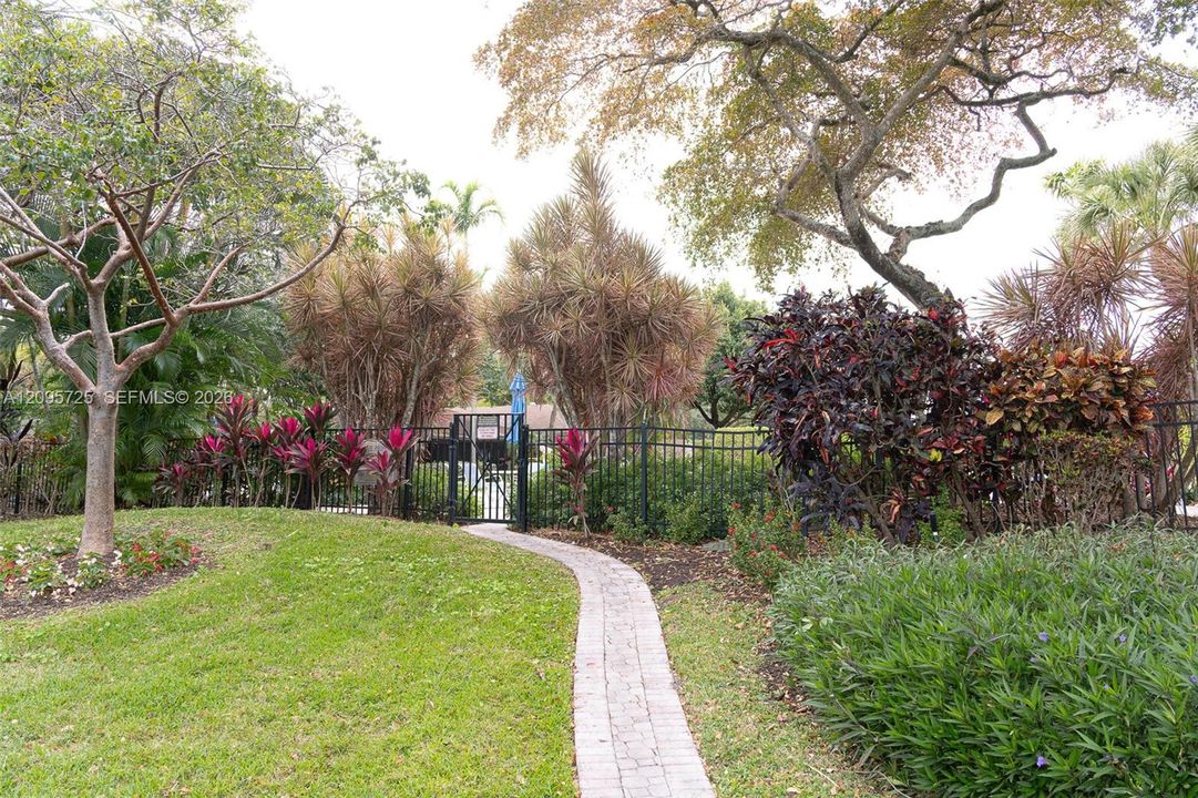 For Rent: $4,000 (3 beds, 2 baths, 1716 Square Feet)