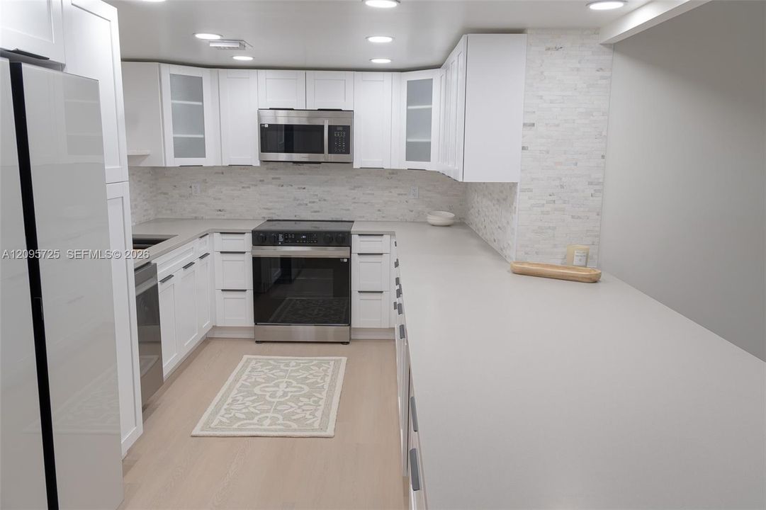 For Rent: $4,000 (3 beds, 2 baths, 1716 Square Feet)