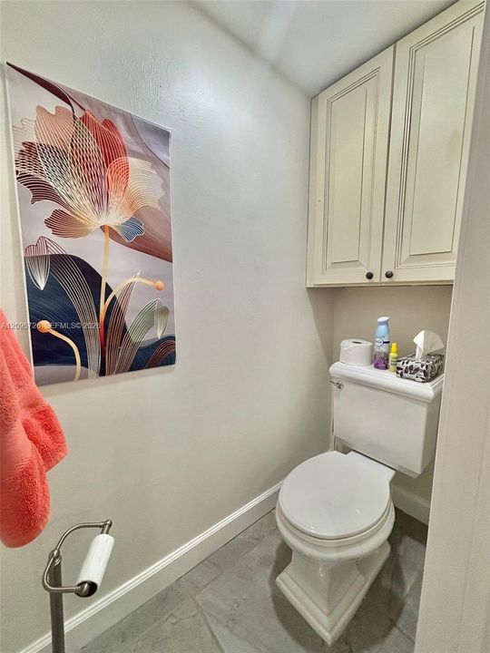 For Sale: $199,900 (2 beds, 2 baths, 1260 Square Feet)
