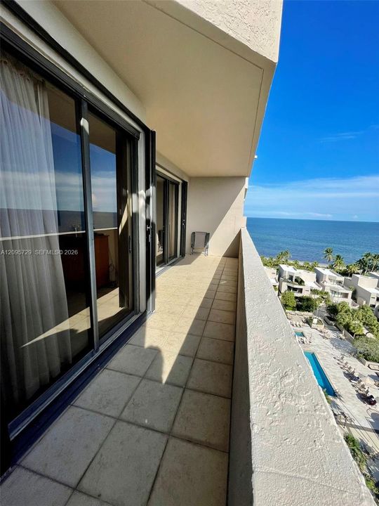 For Rent: $10,000 (3 beds, 3 baths, 2176 Square Feet)