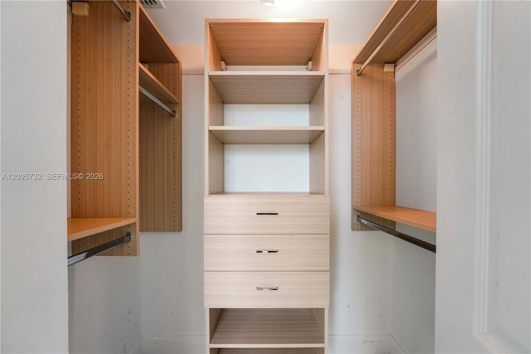 En Renta: $4,000 (3 camas, 2 baños, 1332 Pies cuadrados)
