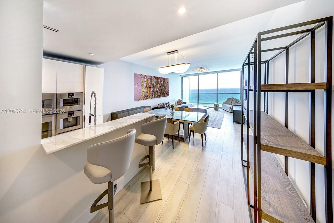 For Rent: $26,000 (1 beds, 2 baths, 1576 Square Feet)