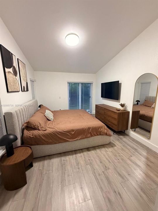 В аренду: $3,600 (3 спален, 2 ванн, 1264 Квадратных фут)