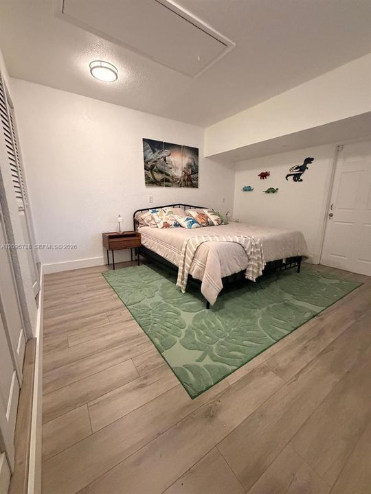 В аренду: $3,600 (3 спален, 2 ванн, 1264 Квадратных фут)