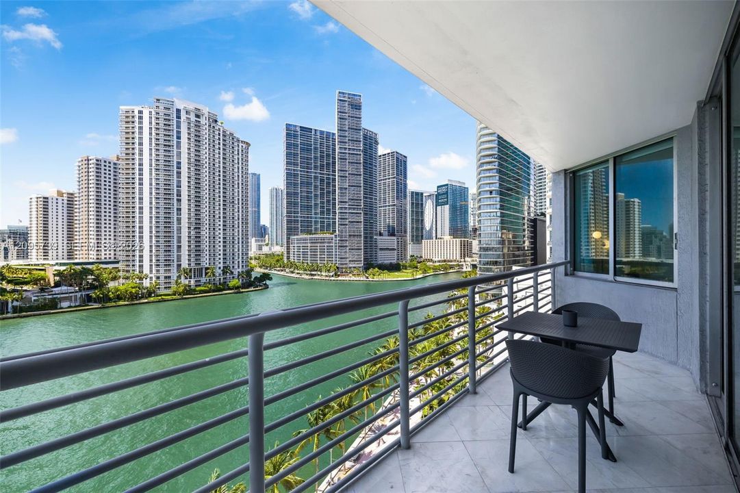 For Rent: $4,600 (2 beds, 2 baths, 1227 Square Feet)