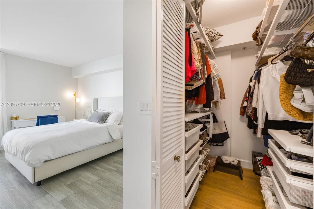 For Rent: $4,600 (2 beds, 2 baths, 1227 Square Feet)