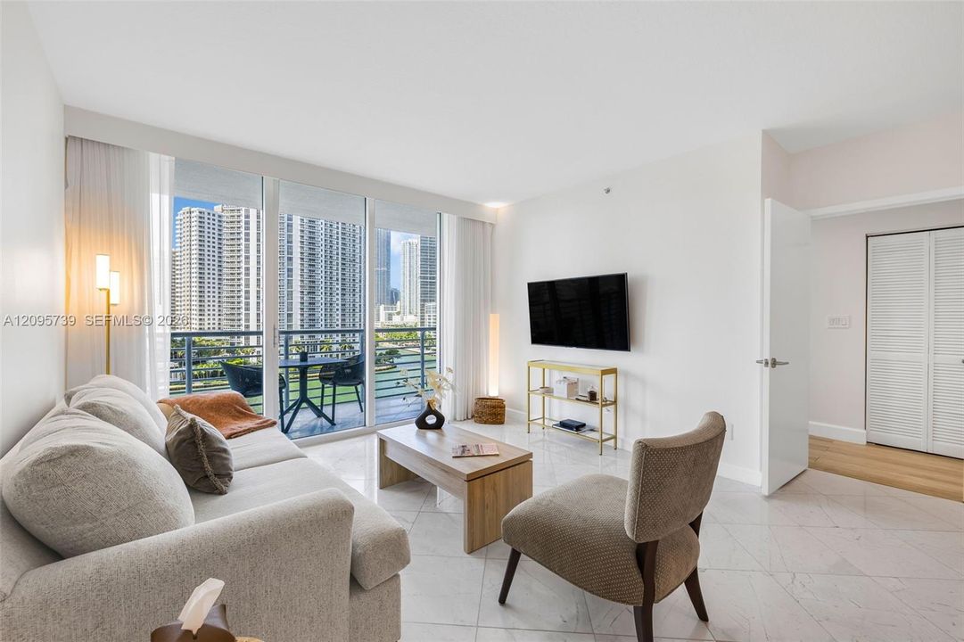 For Rent: $4,600 (2 beds, 2 baths, 1227 Square Feet)