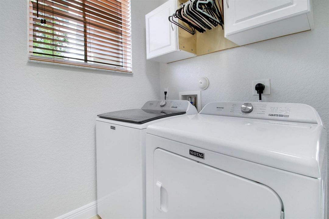 washer/dryer
