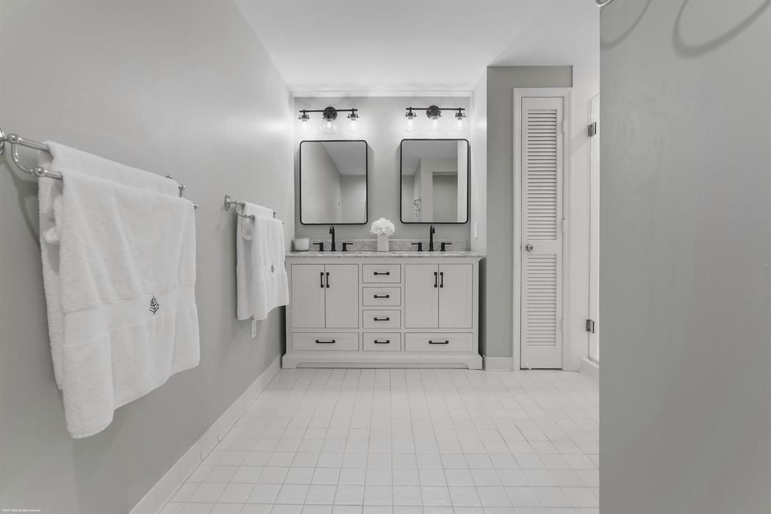 5085 Harmony Cir APT 201 026