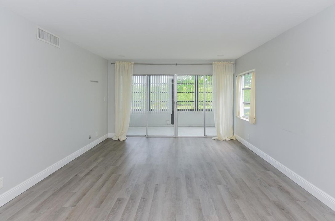 015-025-5759 Phoenix Palm Ct-1500x992