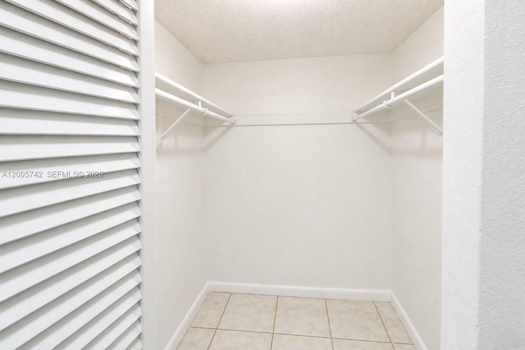 En Renta: $1,800 (1 camas, 1 baños, 712 Pies cuadrados)
