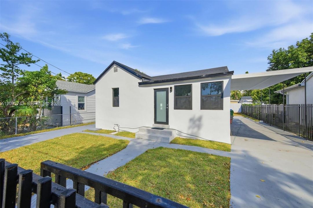 For Rent: $3,800 (3 beds, 2 baths, 1456 Square Feet)