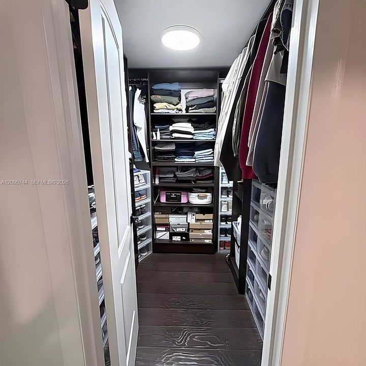 En Venta: $290,000 (3 camas, 2 baños, 1330 Pies cuadrados)