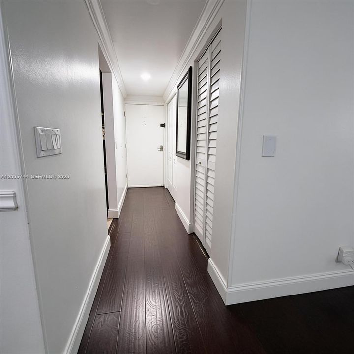 En Venta: $290,000 (3 camas, 2 baños, 1330 Pies cuadrados)