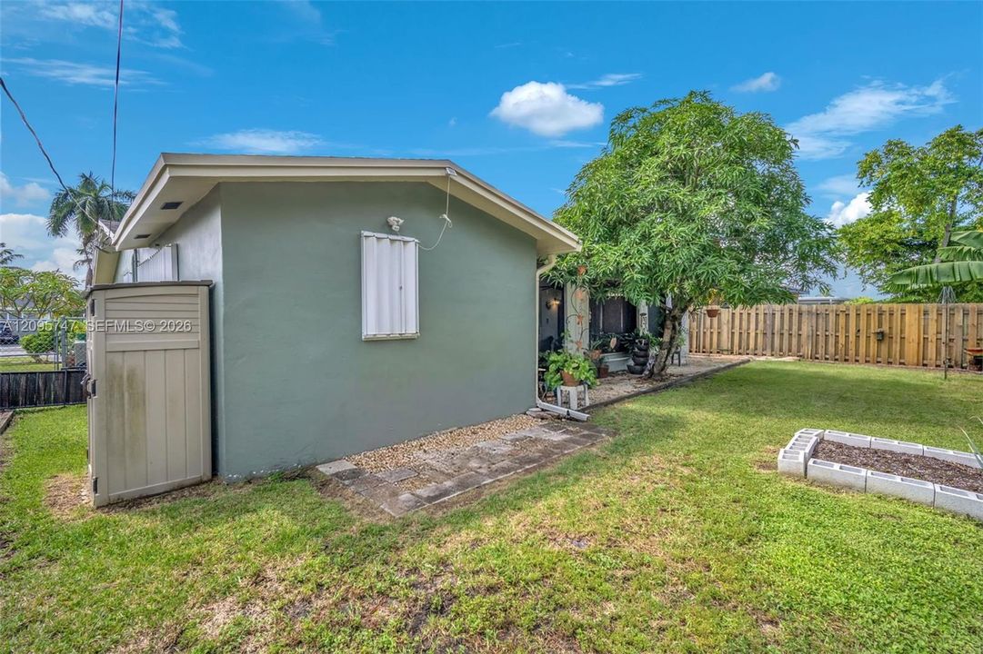 For Sale: $531,000 (2 beds, 2 baths, 1537 Square Feet)
