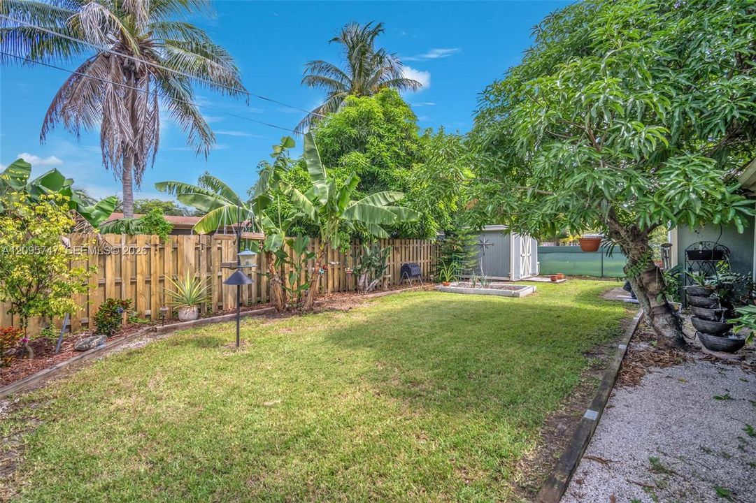 For Sale: $531,000 (2 beds, 2 baths, 1537 Square Feet)