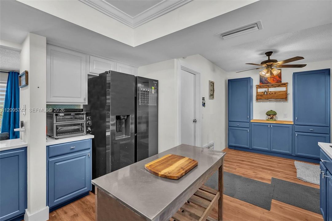 For Sale: $531,000 (2 beds, 2 baths, 1537 Square Feet)