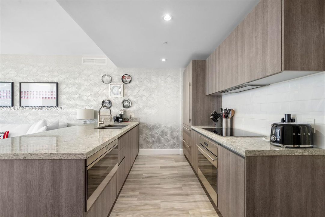 На продажу: $990,000 (3 спален, 3 ванн, 1334 Квадратных фут)
