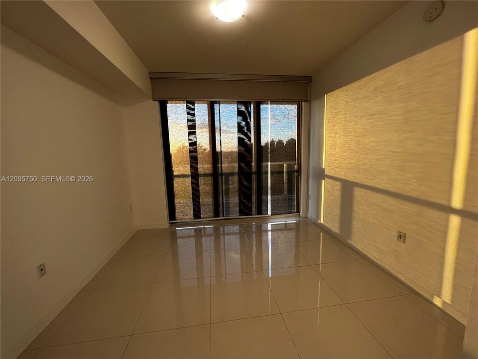 For Rent: $3,100 (2 beds, 2 baths, 1130 Square Feet)