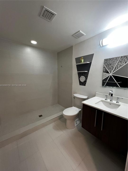 For Rent: $3,100 (2 beds, 2 baths, 1130 Square Feet)