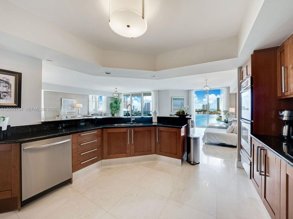 В аренду: $12,500 (4 спален, 4 ванн, 3533 Квадратных фут)