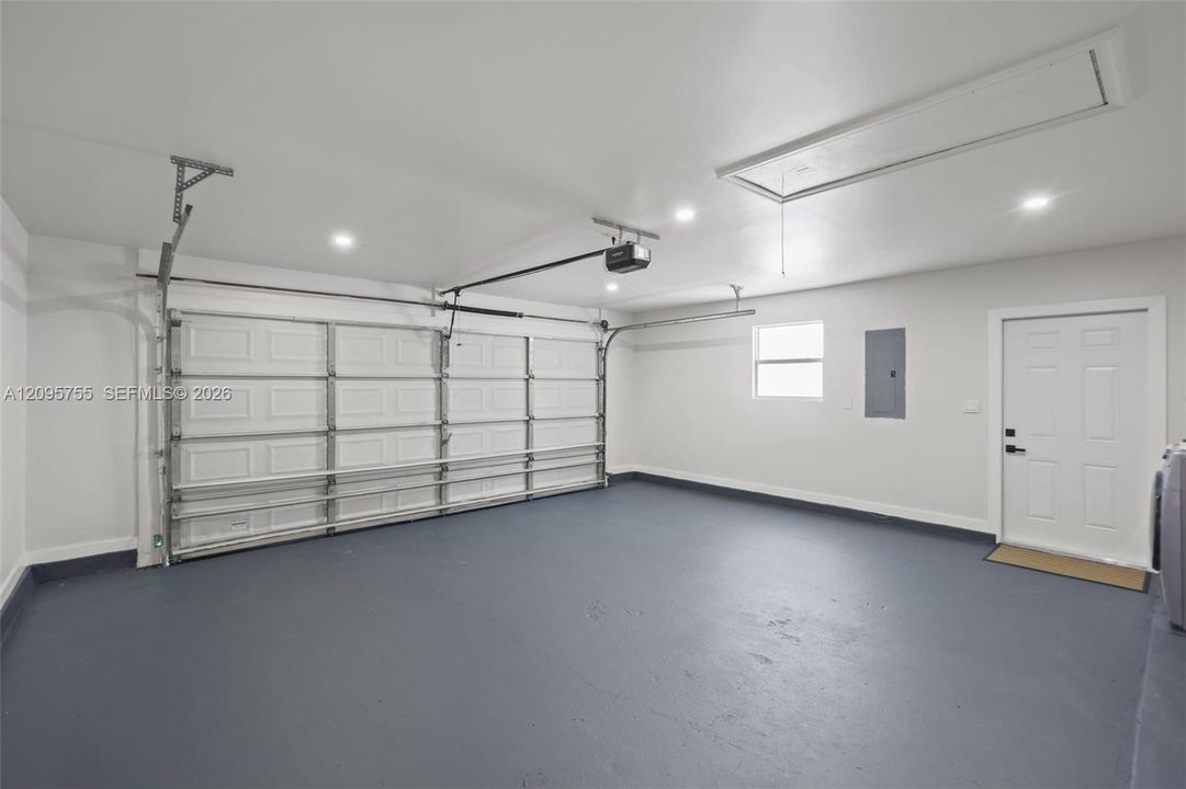 En Venta: $649,900 (3 camas, 2 baños, 1659 Pies cuadrados)