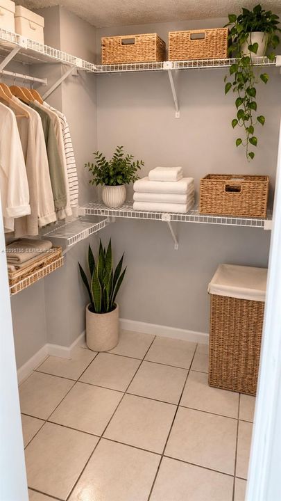 For Rent: $2,100 (2 beds, 2 baths, 812 Square Feet)