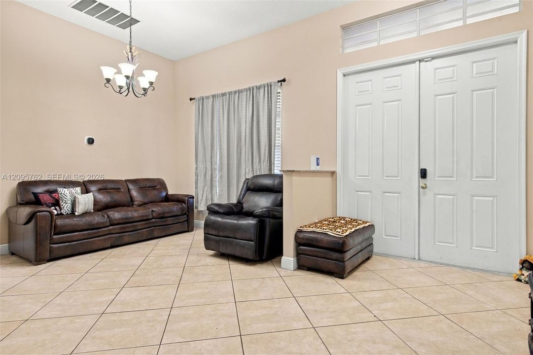For Sale: $625,000 (4 beds, 3 baths, 2385 Square Feet)