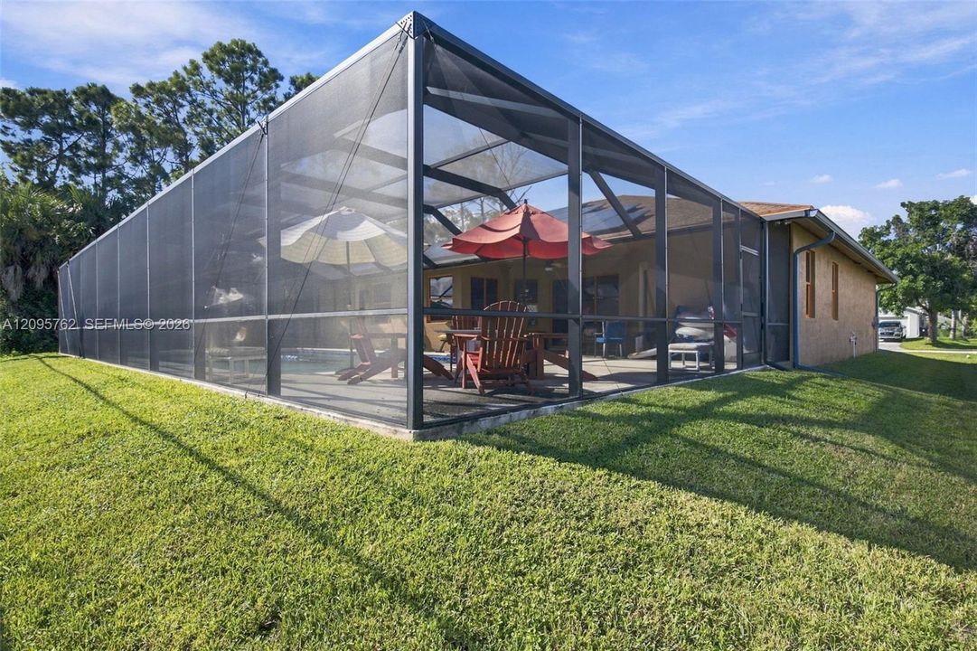 For Sale: $625,000 (4 beds, 3 baths, 2385 Square Feet)