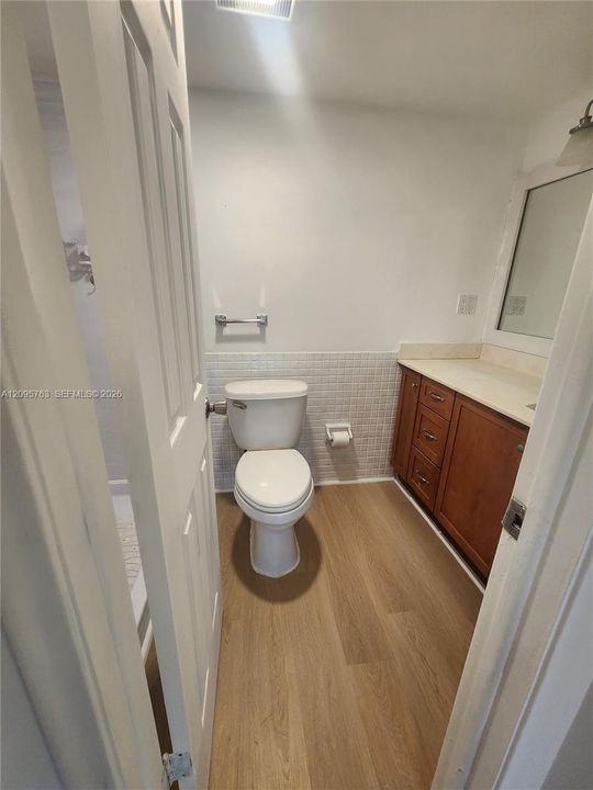 For Rent: $1,599 (1 beds, 1 baths, 928 Square Feet)