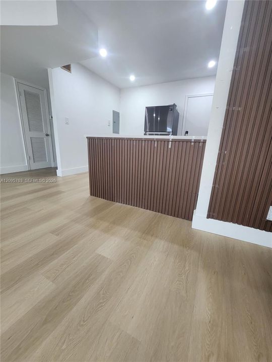 For Rent: $1,599 (1 beds, 1 baths, 928 Square Feet)
