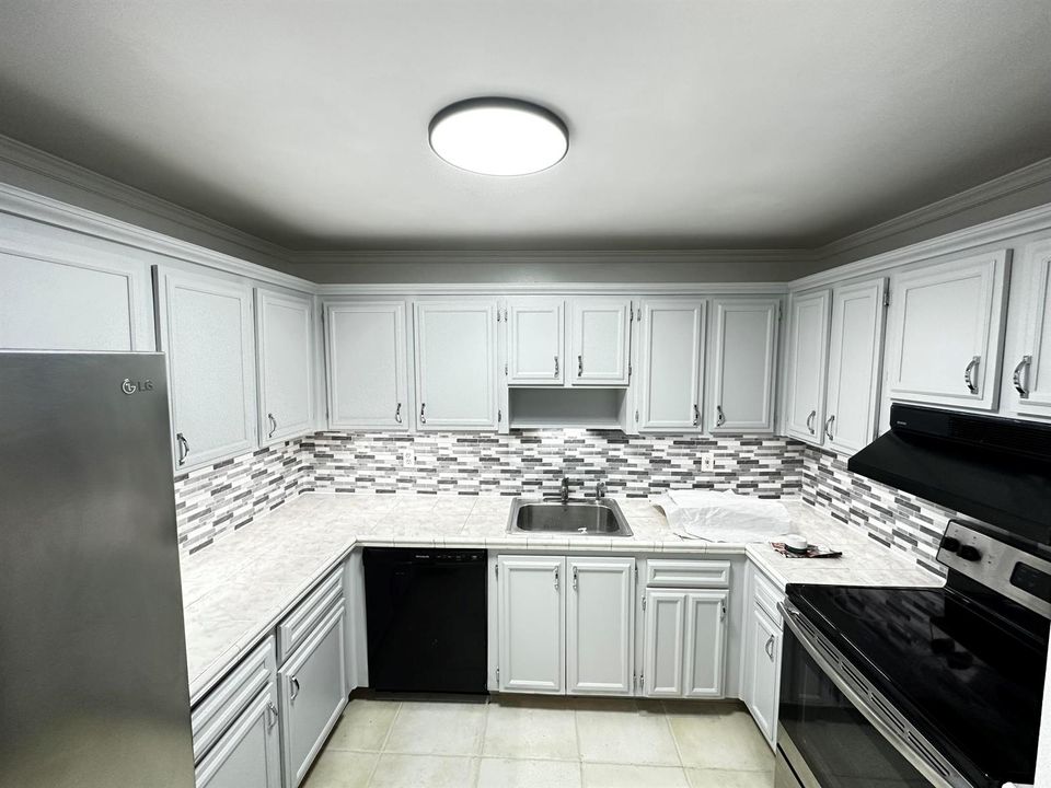 Kitchen (3)