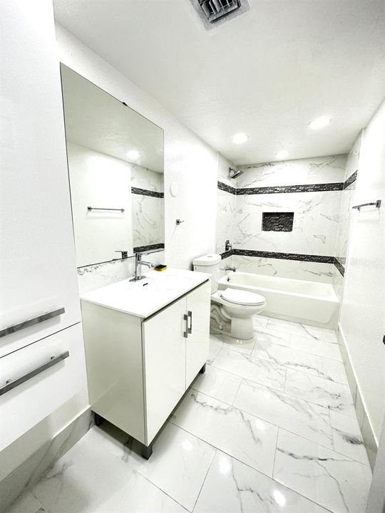 master bath (2)