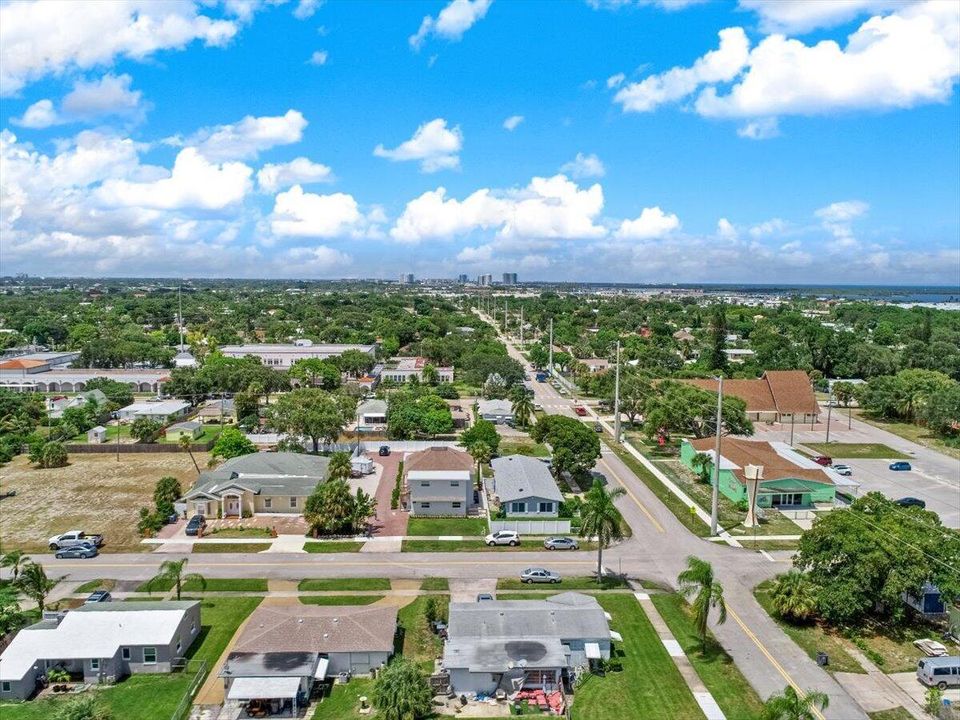 10-305 Cypress Drive-10
