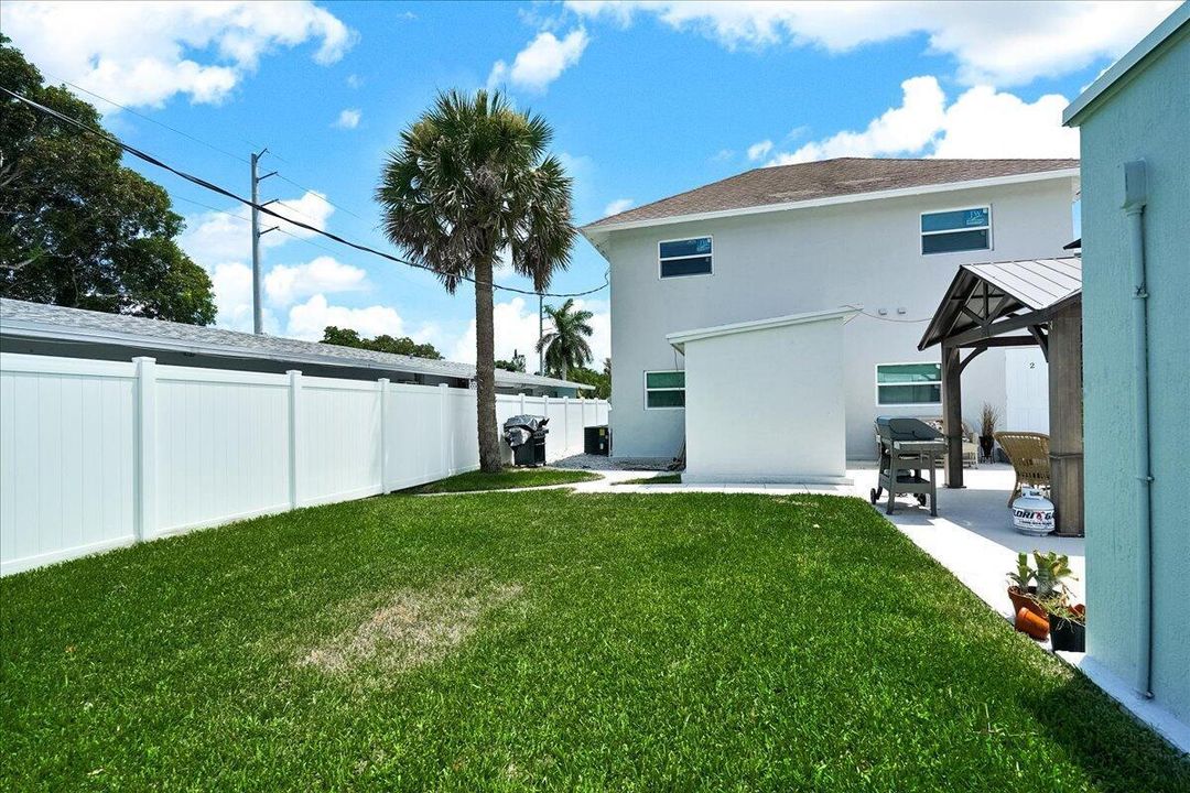 37-305 Cypress Drive-37