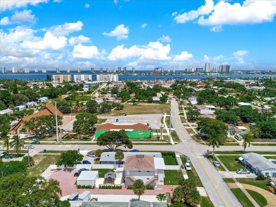 04-305 Cypress Drive-4