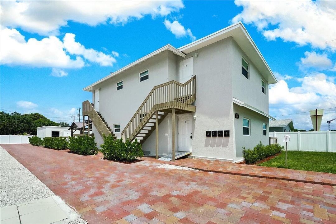 19-305 Cypress Drive-19