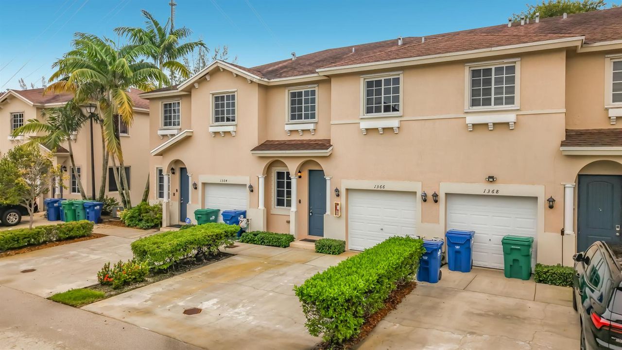 1366 NW 214th Terrace-11