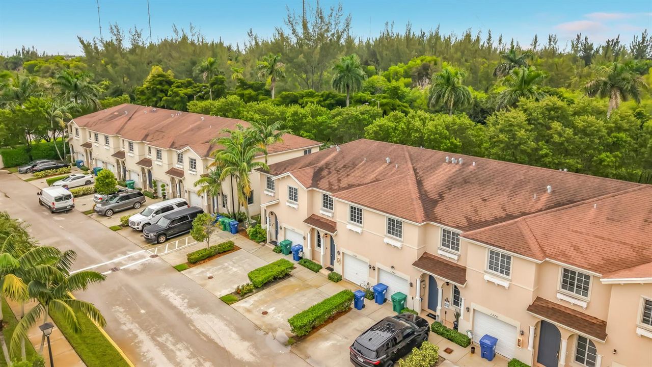 1366 NW 214th Terrace-10