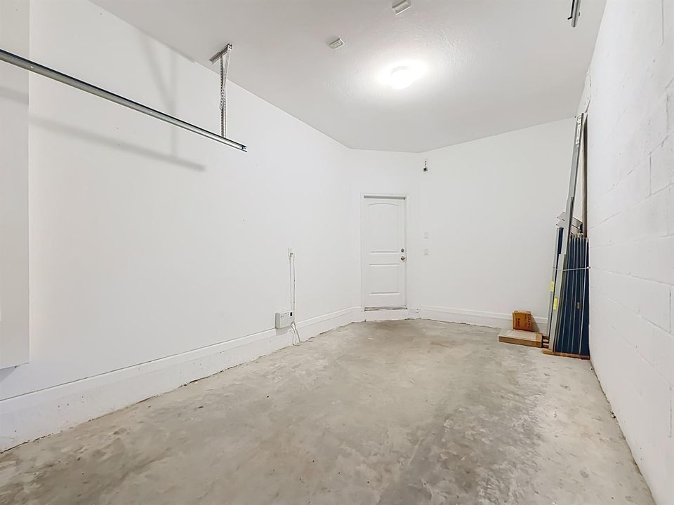 1366 NW 214th Terrace-51