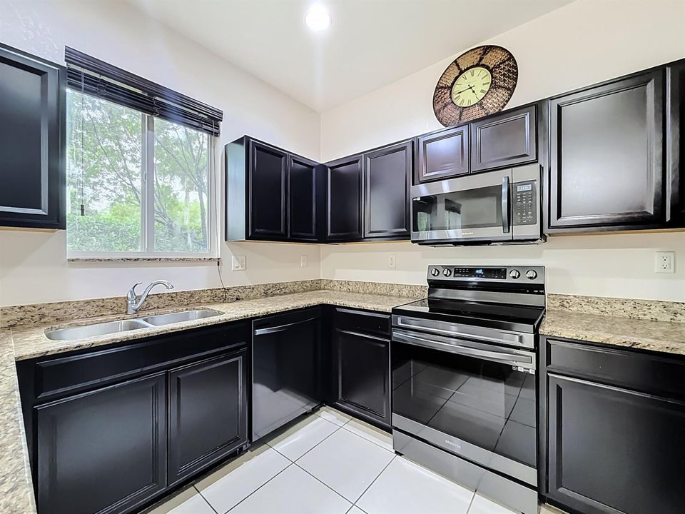 1366 NW 214th Terrace-28