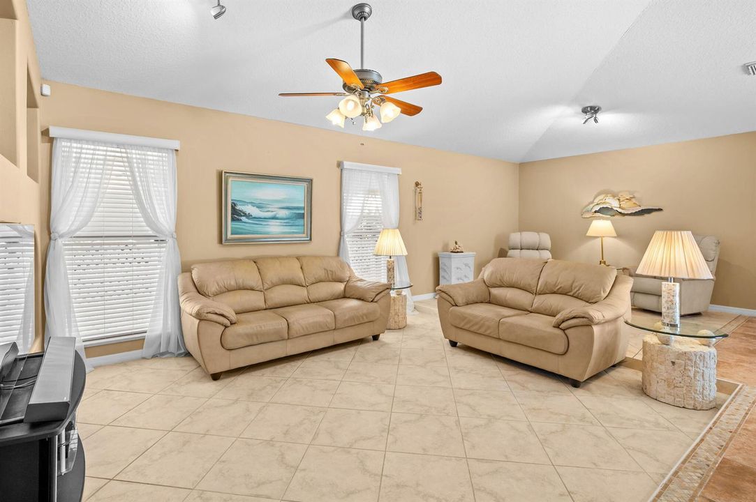 22-web-or-mls-2891 SE Buccaneer Cir - 22