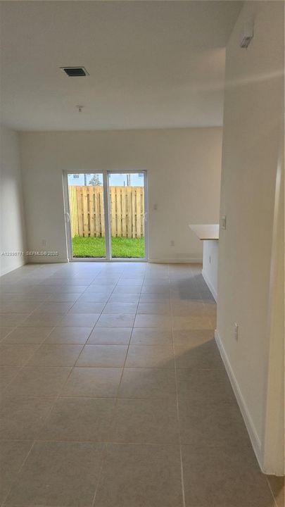 For Rent: $2,700 (3 beds, 2 baths, 0 Square Feet)