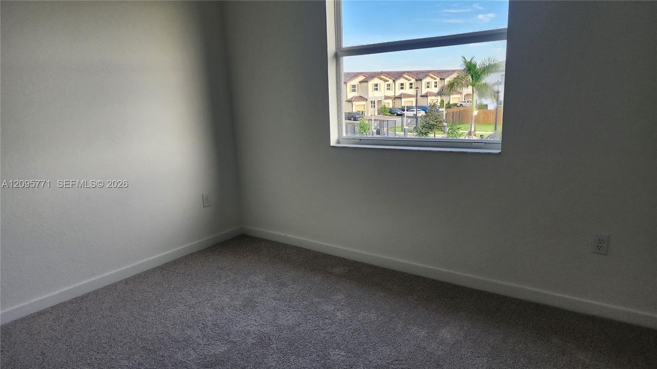 For Rent: $2,700 (3 beds, 2 baths, 0 Square Feet)