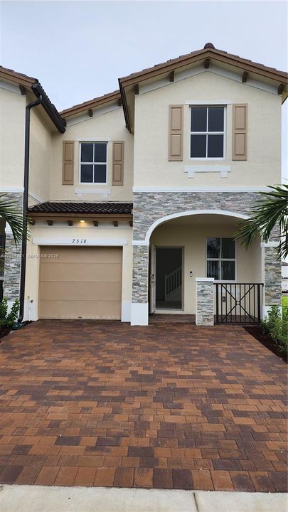 For Rent: $2,700 (3 beds, 2 baths, 0 Square Feet)