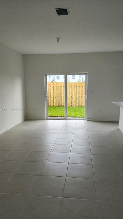 For Rent: $2,700 (3 beds, 2 baths, 0 Square Feet)