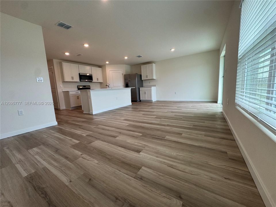 For Rent: $2,100 (4 beds, 2 baths, 0 Square Feet)